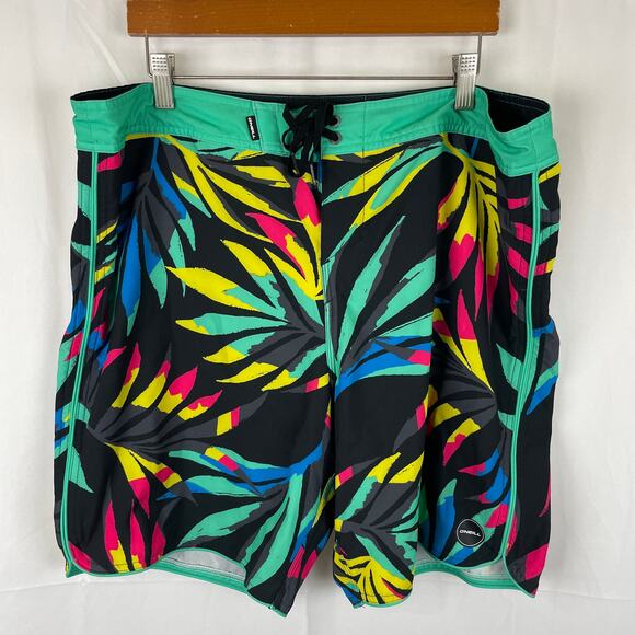O'Neill Hyperfreak Incognito 19" Board Shorts Black/Green Tropical Men's Size 38 - Picture 1 of 9